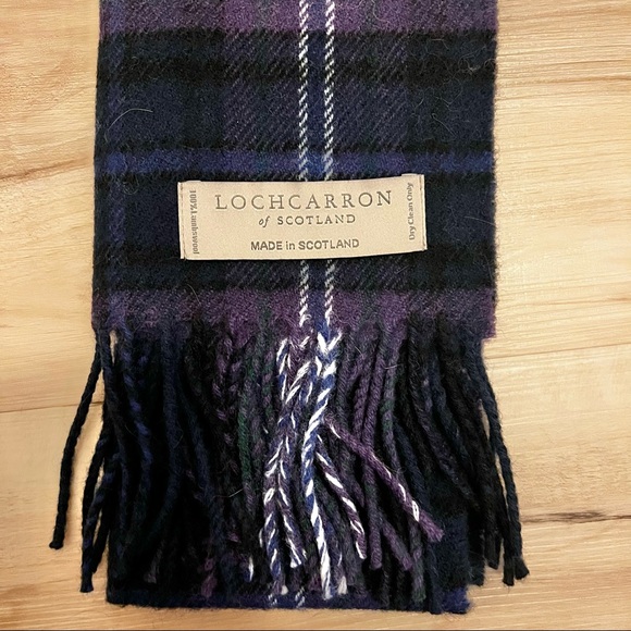 Lochcarbon of Scotland Scarf - Picture 4 of 6